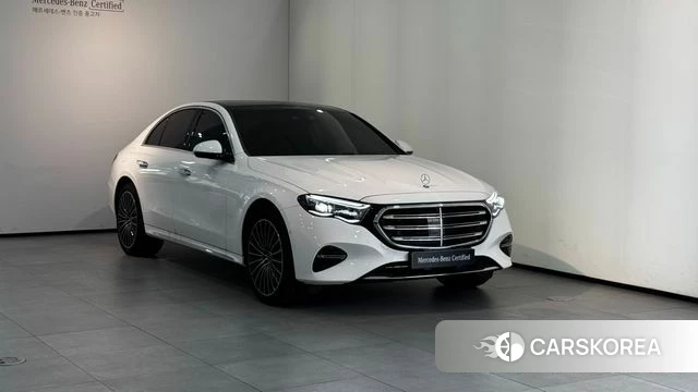 Mercedes-Benz E-Class W214 2026 Белый из Кореи