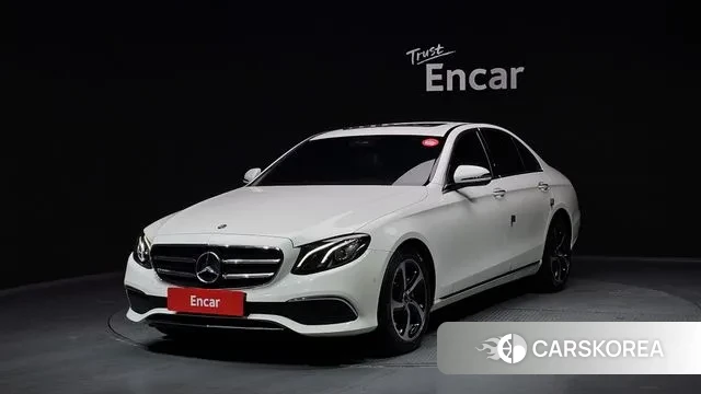 Mercedes-Benz E-Class W213 2019 Белый из Кореи