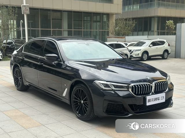 BMW 5 series 2023 Черный из Китая