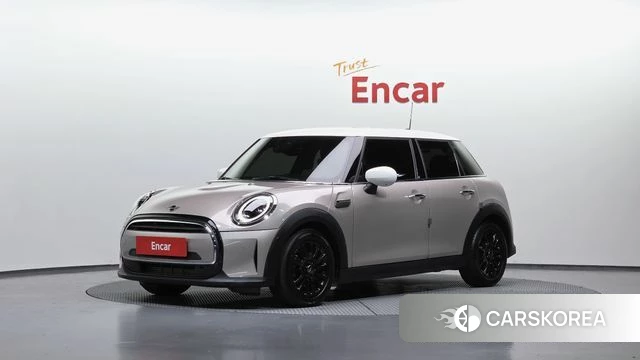 Mini Cooper 2024 Жемчужный цвет из Кореи