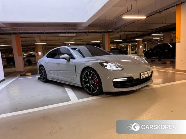 Porsche Panamera (971) 2020 Серебристо-серый из Кореи