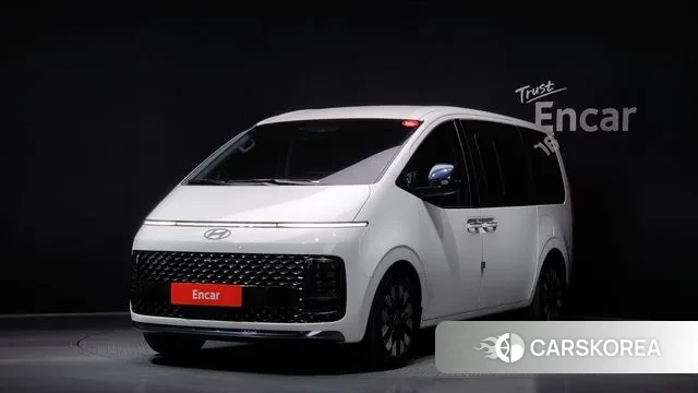 Hyundai Staria 2025 Белый из Кореи