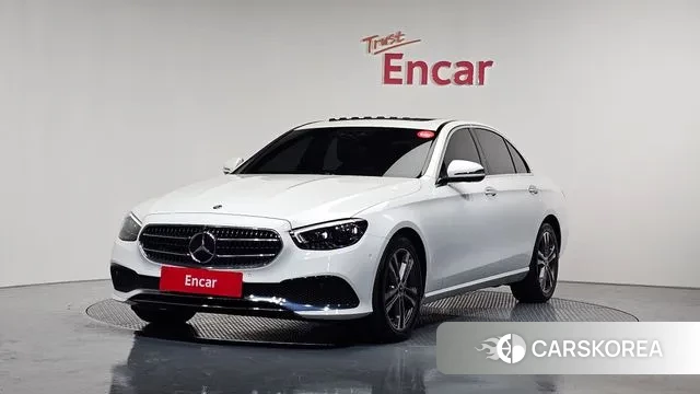 Mercedes-Benz E-Class W213 2021 Белый из Кореи