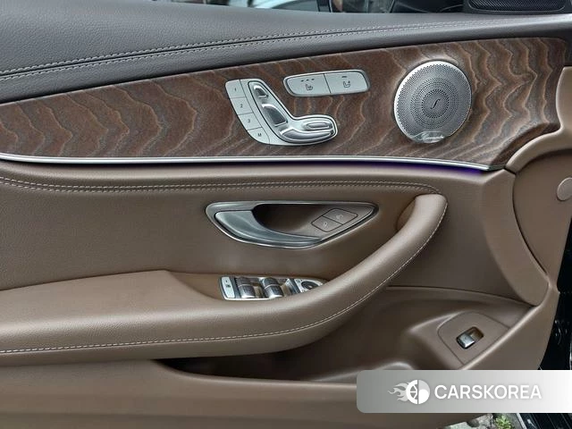 Mercedes-Benz E-class id 4190562 из Китая