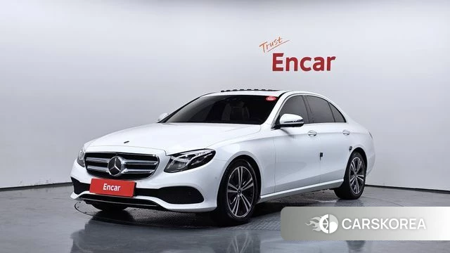 Mercedes-Benz E-Class W213 2020 Белый из Кореи