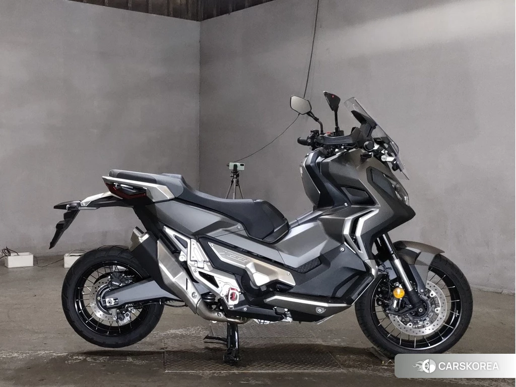 Проданный Honda X-ADV 750 2019 из Японии