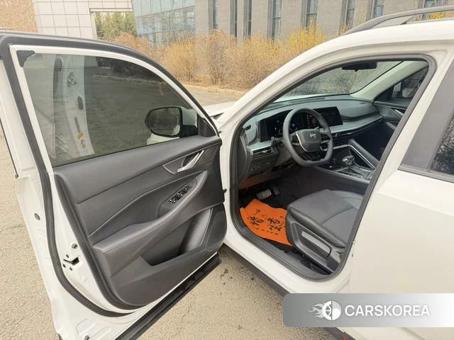 Chang'an CS35 PLUS 2023 Белый из Китая