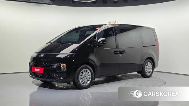 Hyundai Staria 2025 Черный из Кореи