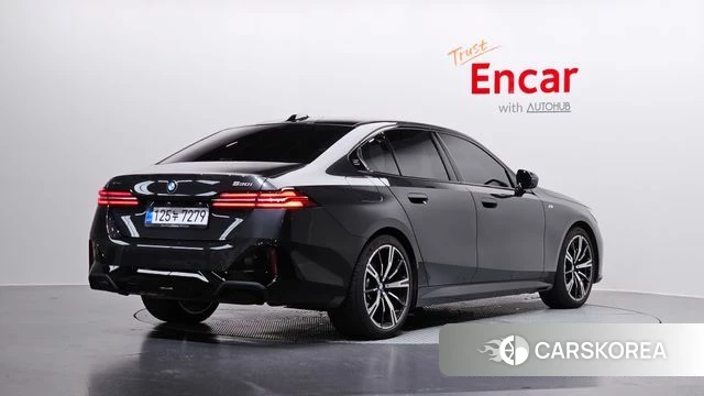 BMW 5 Series (G60) 2025 Серый из Кореи