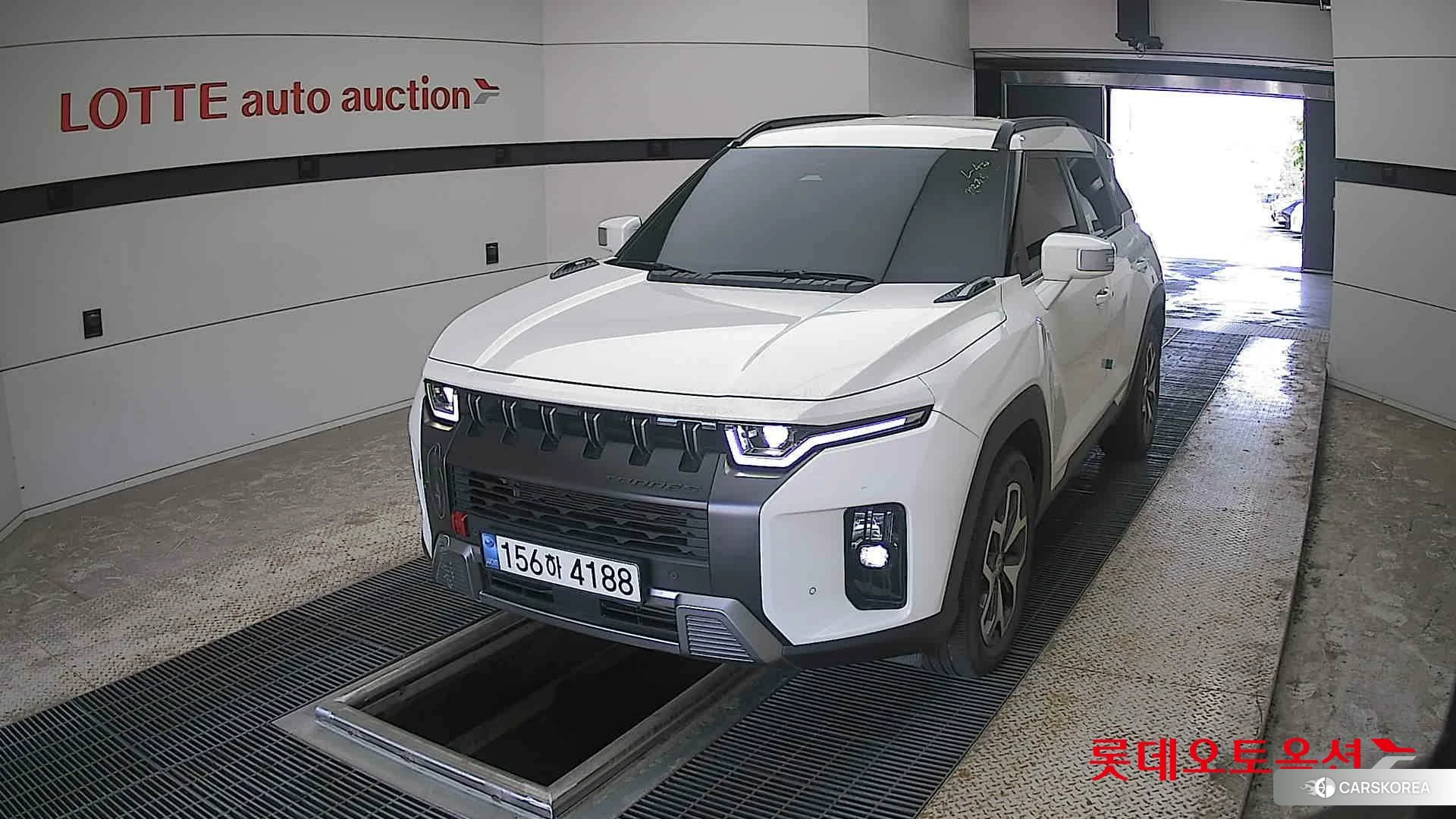 SsangYong Torres 2023 Grand White из Кореи