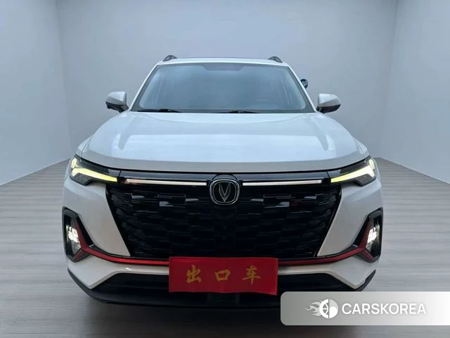 Chang'an CS35 PLUS 2023 Белый из Китая