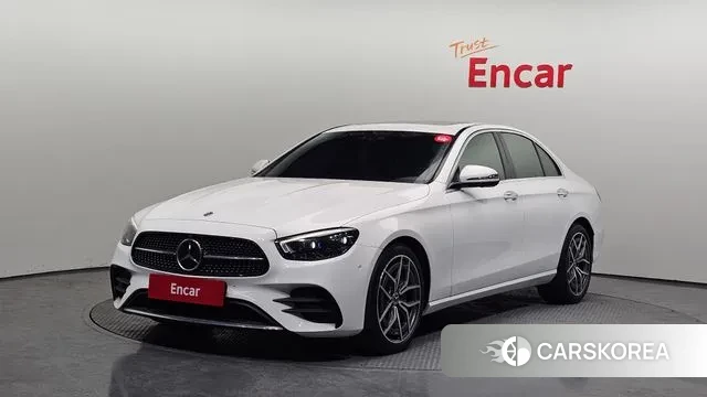 Mercedes-Benz E-Class W213 2022 Белый из Кореи