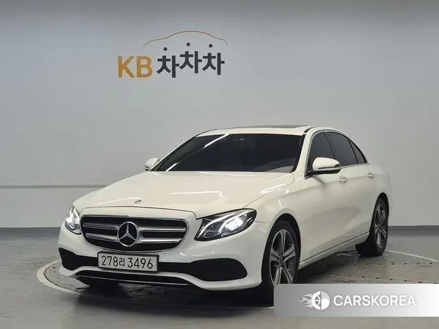 Mercedes-Benz E-Class W213 2018 Белый из Кореи