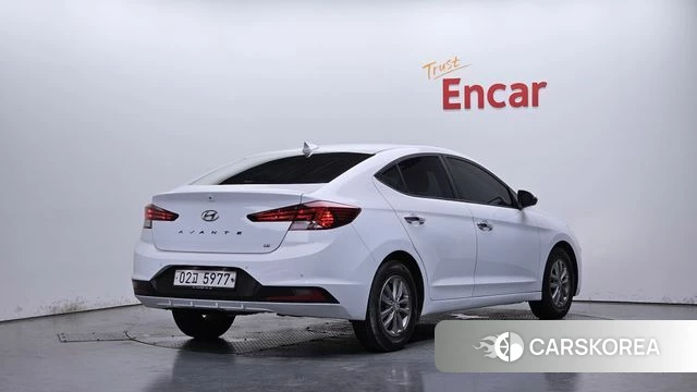 Hyundai The New Avante AD 2018 Белый из Кореи
