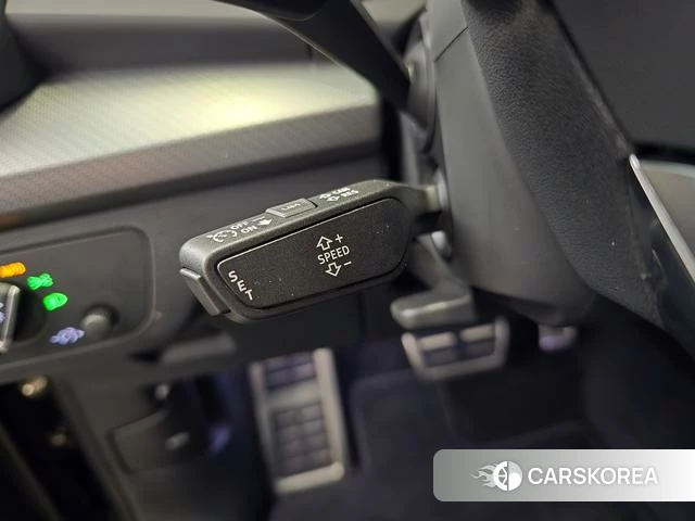 Audi Q5L 2025 Черный из Китая