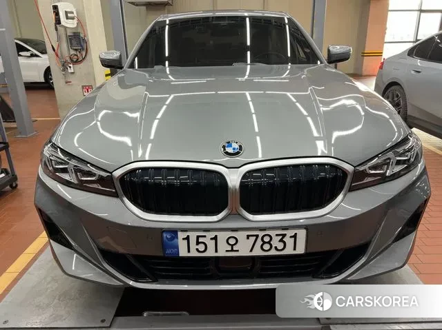 BMW 3 Series (G20) 2024 Серебристо-серый из Кореи