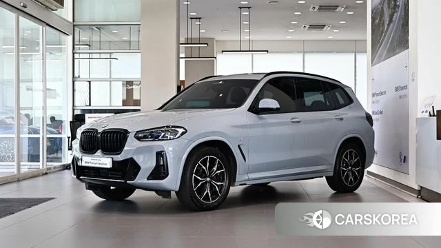 BMW X3 (G01) 2023 Светло-серебряный цвет из Кореи