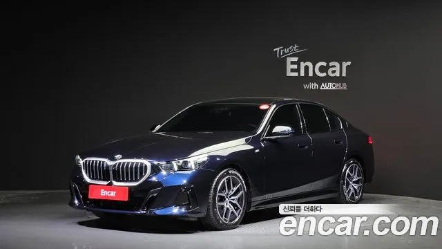 BMW 5 Series (G60) 2024 Черный из Кореи