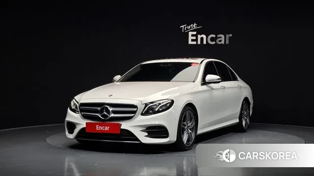 Mercedes-Benz E-Class W213 2018 Белый из Кореи