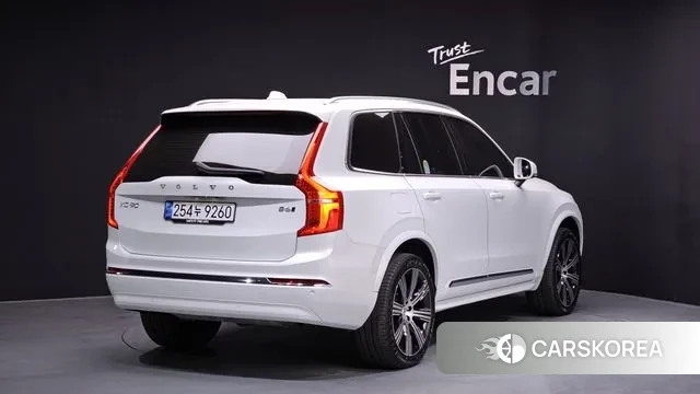 Volvo XC90 second Generation 2024 Белый из Кореи