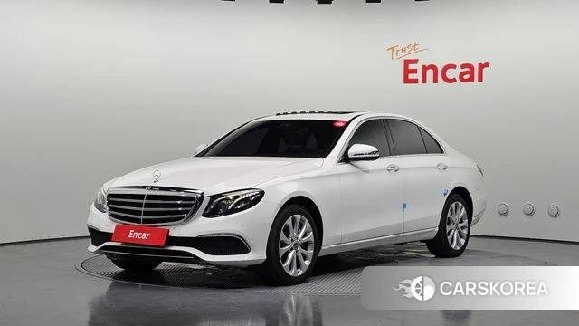 Mercedes-Benz E-Class W213 2020 Белый из Кореи
