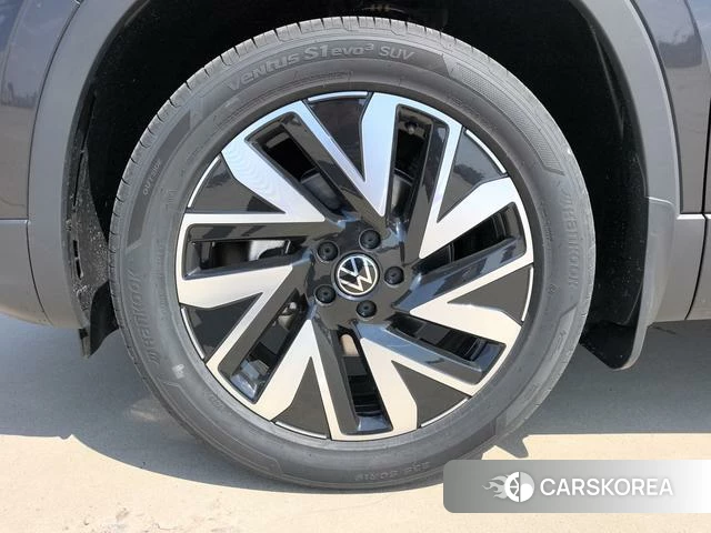Volkswagen Tanyue 2026 Черный из Китая
