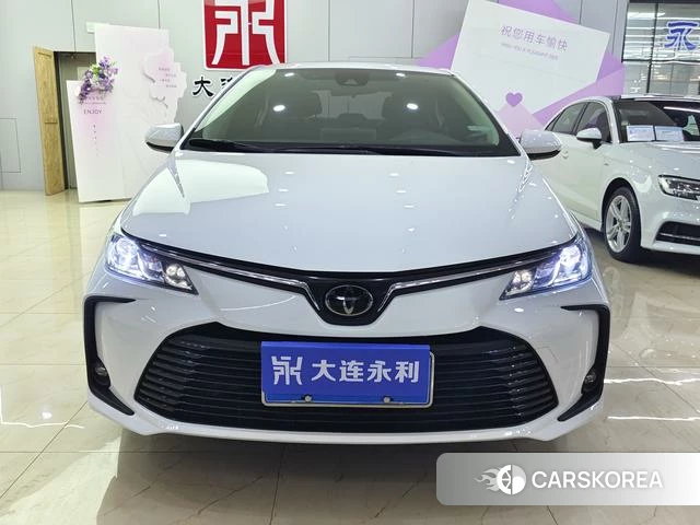 Toyota Corolla 2021 Белый из Китая