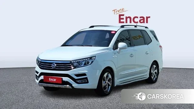 Ssangyong Korando Turismo 2018 Белый из Кореи
