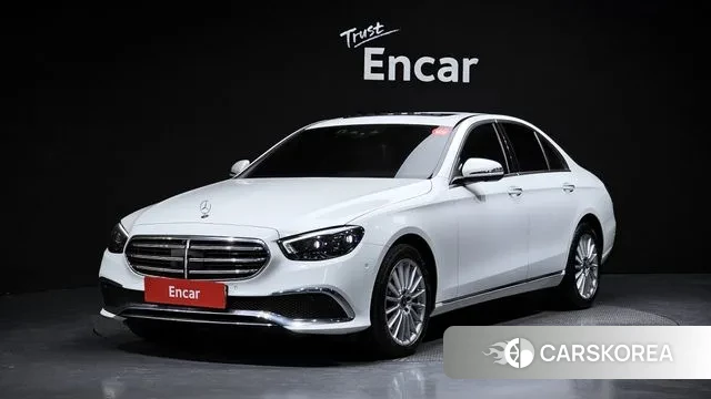 Mercedes-Benz E-Class W213 2023 Белый из Кореи