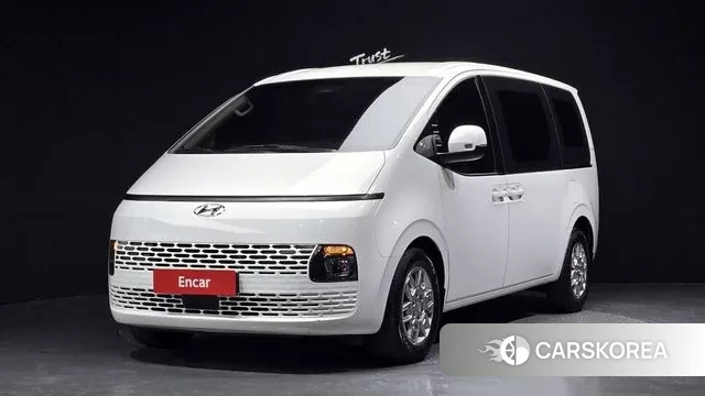 Hyundai Staria 2023 Белый из Кореи