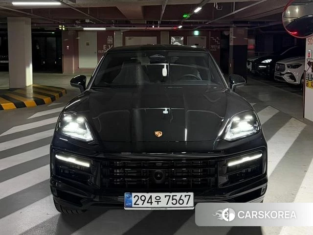 Porsche Cayenne (PO536) 2026 Черный из Кореи