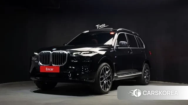 BMW X7 (G07) 2025 Черный из Кореи