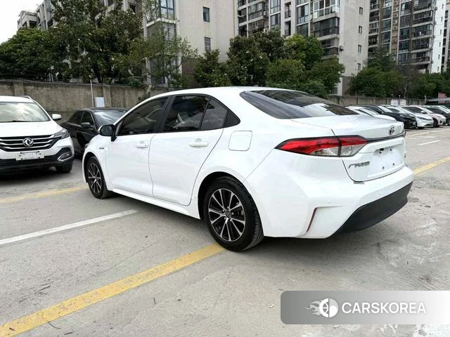 Toyota Lei Ling 2023 Белый из Китая