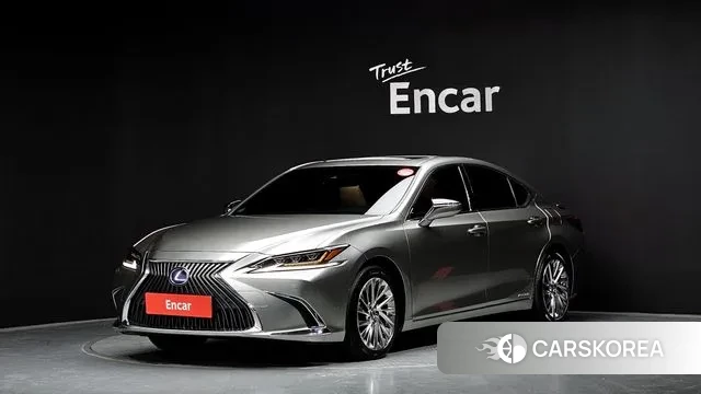 Lexus ES300h 7th generation 2021 Серебристо-серый из Кореи