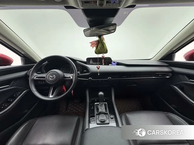 Mazda 3 Angkesaila 2023 Красный из Китая