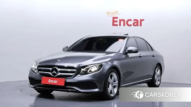 Mercedes-Benz E-Class W213 2018 Серый из Кореи