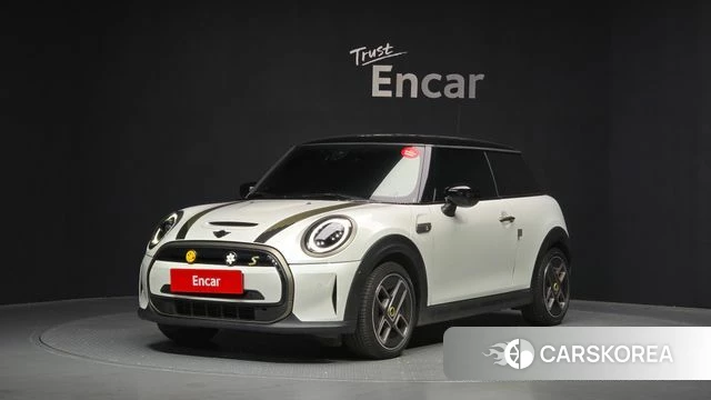 Mini Cooper Electric 2023 Белый из Кореи