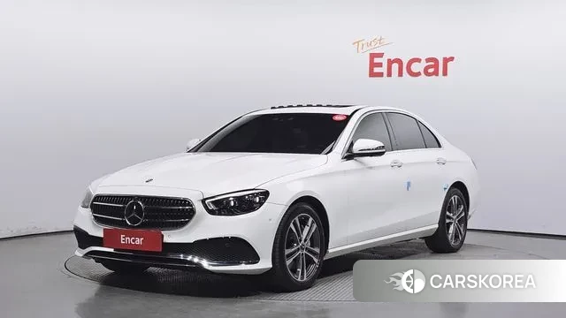 Mercedes-Benz E-Class W213 2022 Белый из Кореи