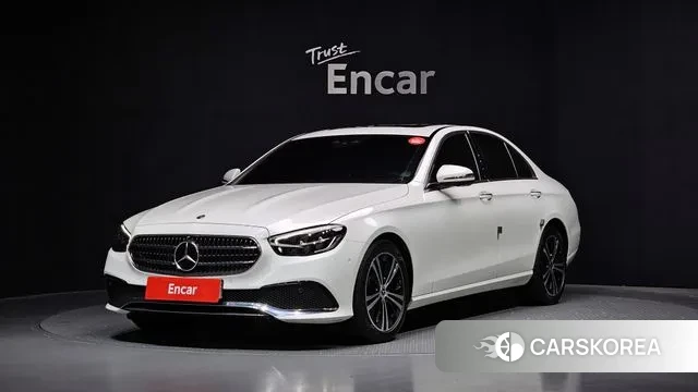 Mercedes-Benz E-Class W213 2022 Белый из Кореи