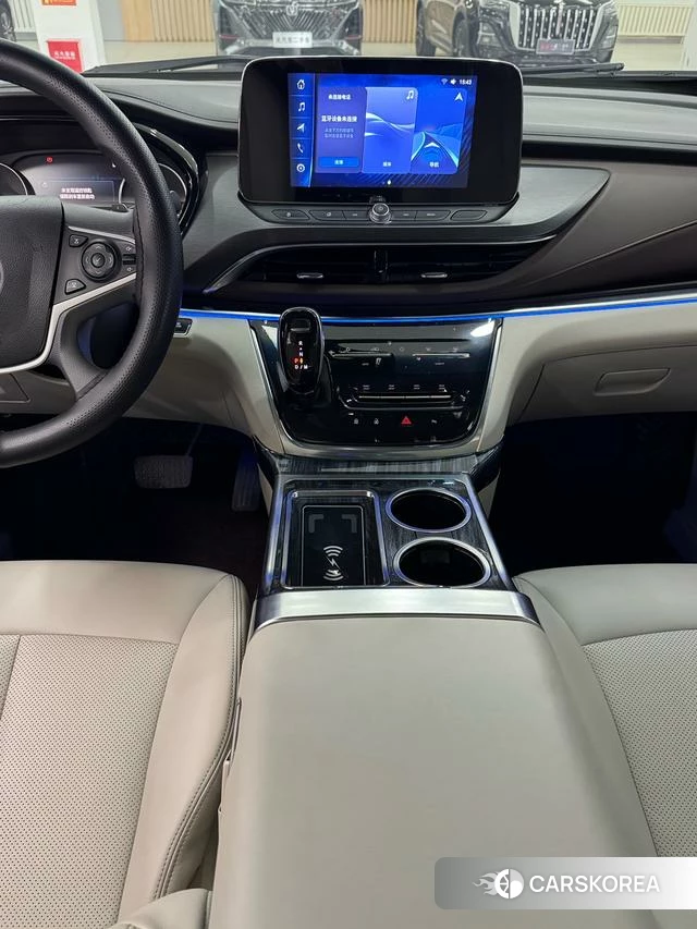 Buick GL8 2025 Шампань из Китая