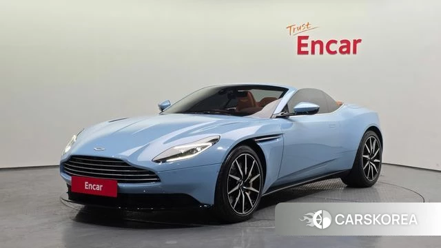 Aston Martin DB11 2022 Небесно-голубой из Кореи