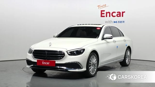Mercedes-Benz E-Class W213 2022 Белый из Кореи