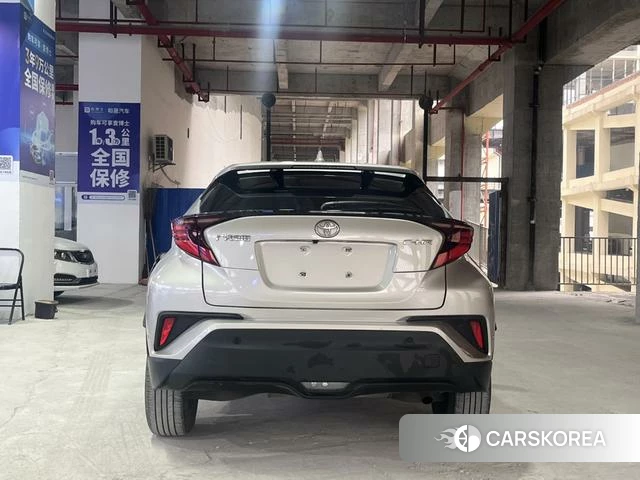 Toyota C-HR 2021 Серебристо-серый из Китая