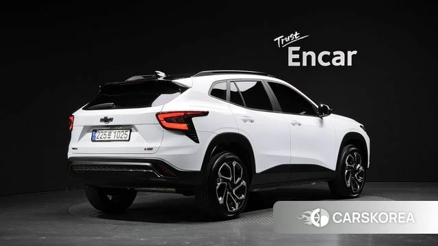 Chevrolet (GM Daewoo) Trax Crossover 2023 Белый из Кореи