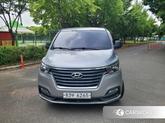 Hyundai The New Grand Starex 2019 Серебристо-серый из Кореи