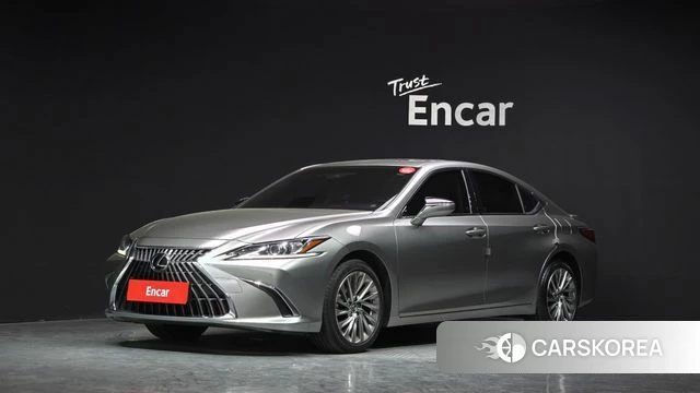 Lexus ES300h 7th generation 2024 Серебристо-серый из Кореи