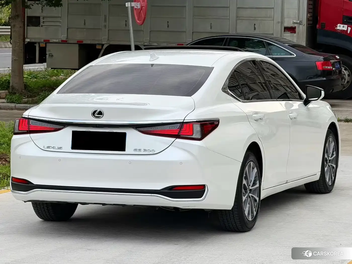 Lexus ES 2023 Белый из Китая