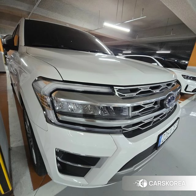 Ford Expeditation 2022 Белый из Кореи