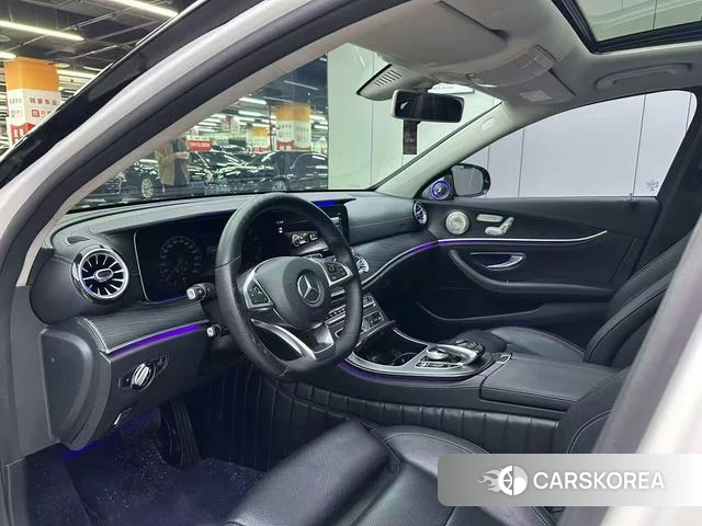 Mercedes-Benz E-class 2018 Черный из Китая