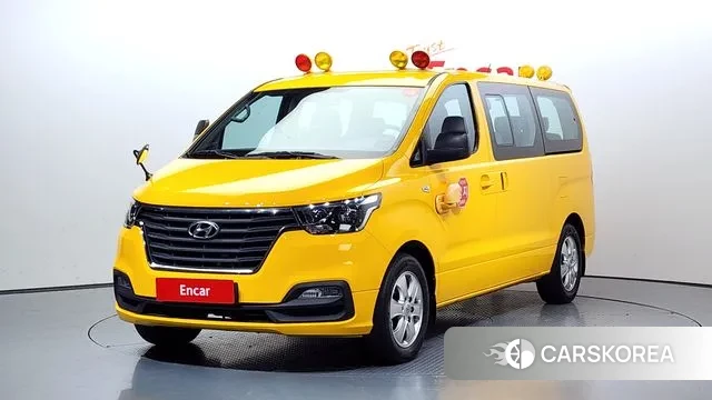 Hyundai The New Grand Starex 2019 Желтый из Кореи